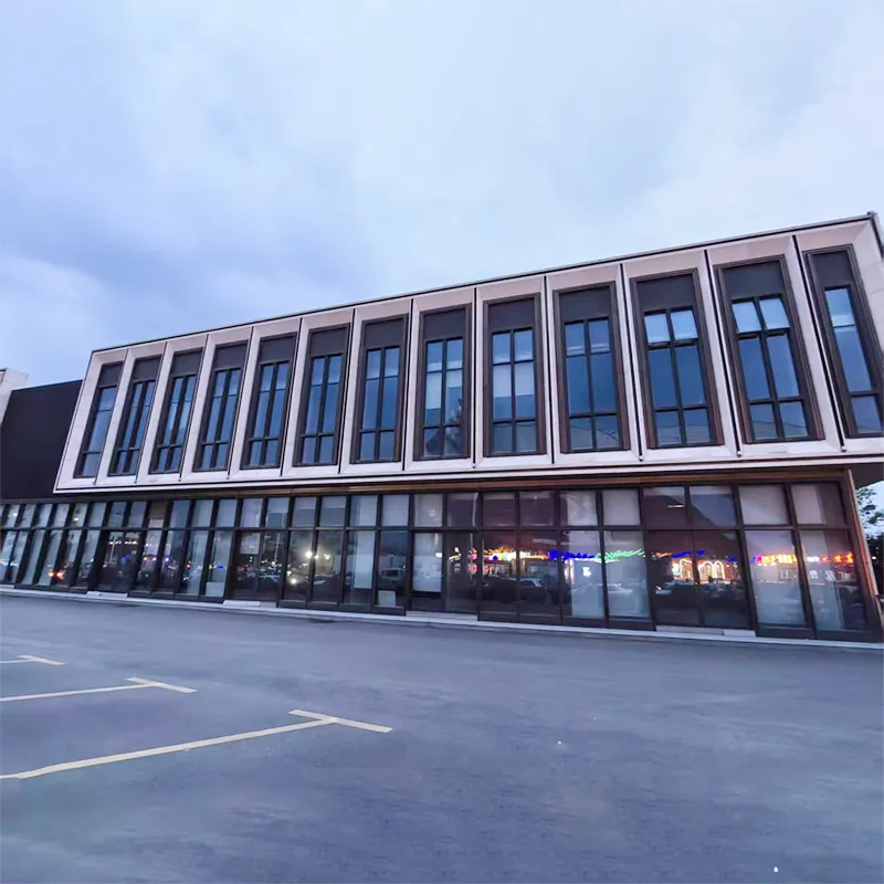 Mis on kardinaseinaklaas ja kuidas see muudab tänapäevaseid ärihooneid