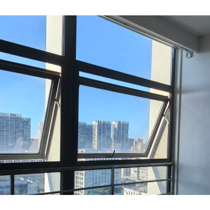 Alumiiniumisulamist väljapoole avanevad aknad