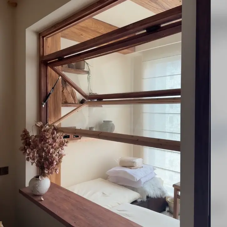 Alumiiniumisulamist ülevalt hingedega aknad