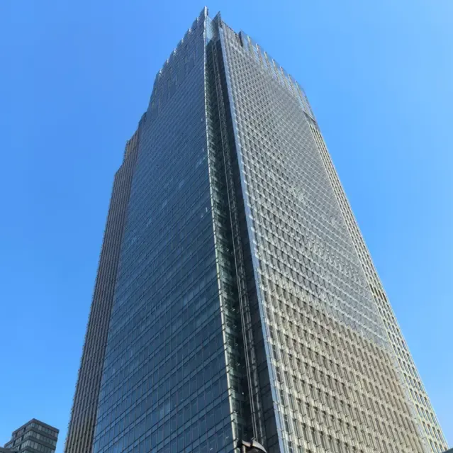 Punktitoega klaaskardinad